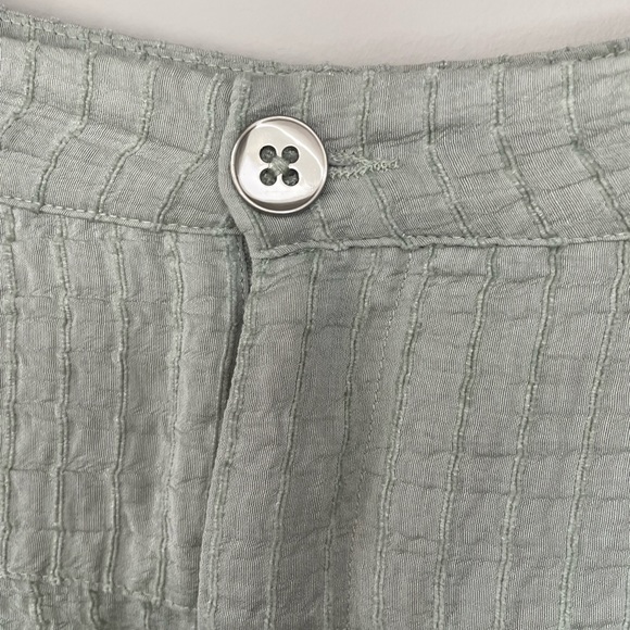 DUtCH texture layered high waist shorts - Picture 4 of 13